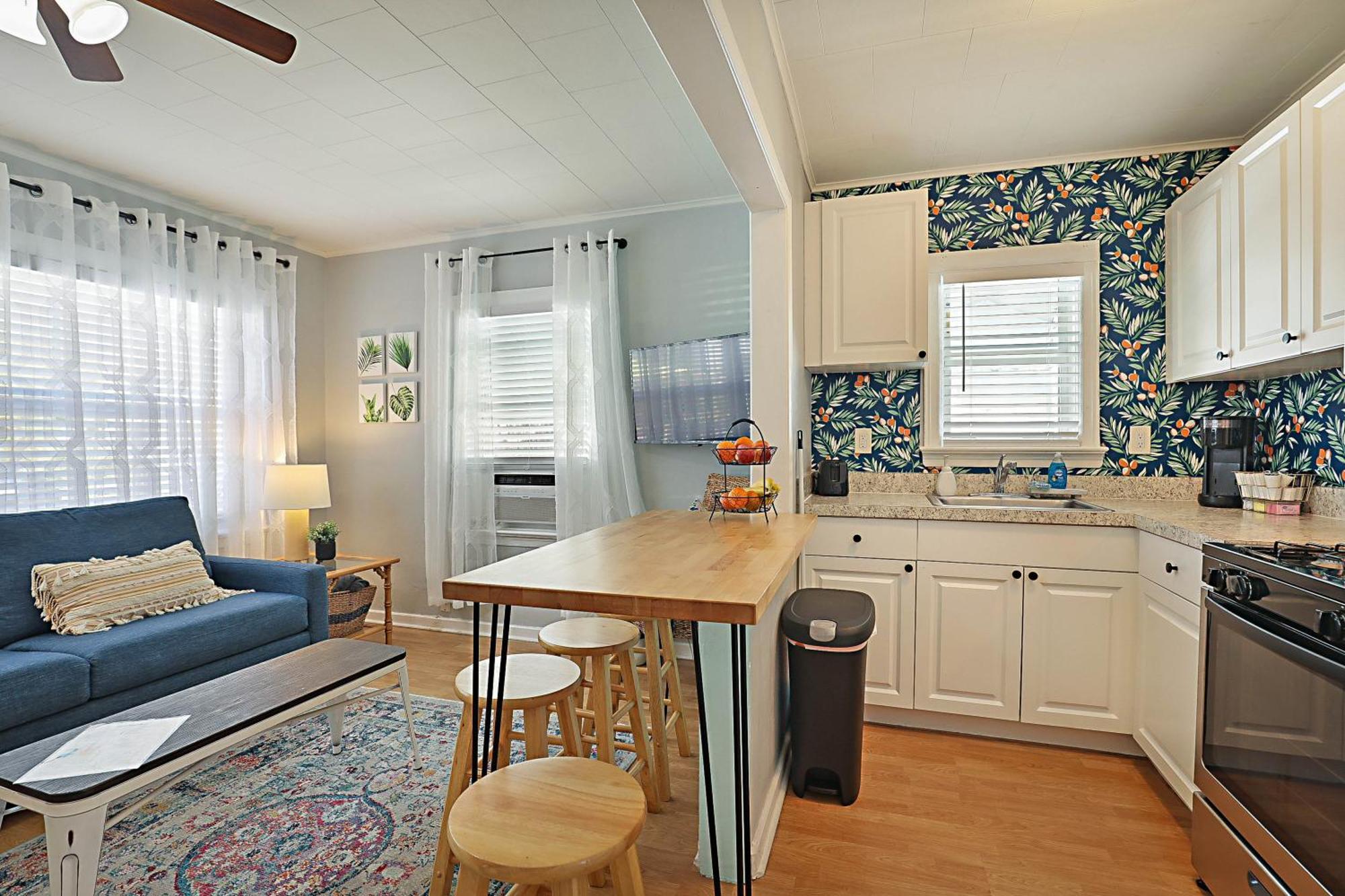 Steps To Beach & Downtown! Cozy Beach Bungalow #1 레이크워쓰 외부 사진